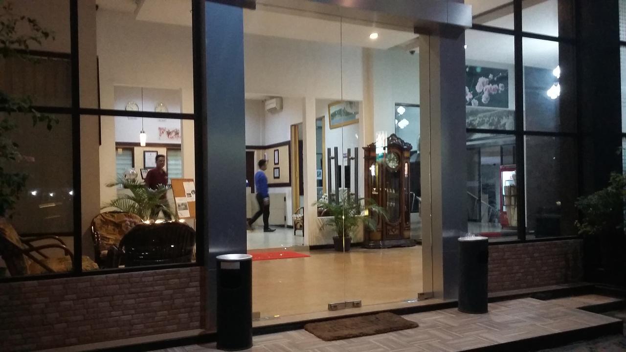 皇后城酒店 班贾尔马辛 外观 照片