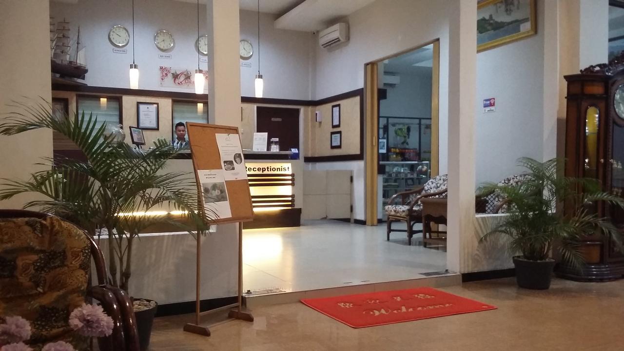 皇后城酒店 班贾尔马辛 外观 照片